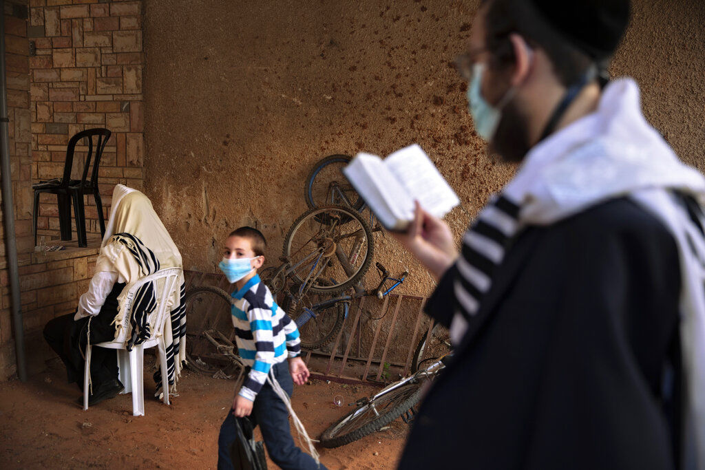 APTOPIX Virus Outbreak Israel